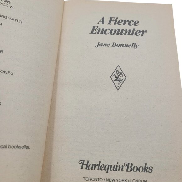 A Fierce Encounter by Jane Donnelly – Vintage Harlequin Romance Paperback - Picture 3 of 6